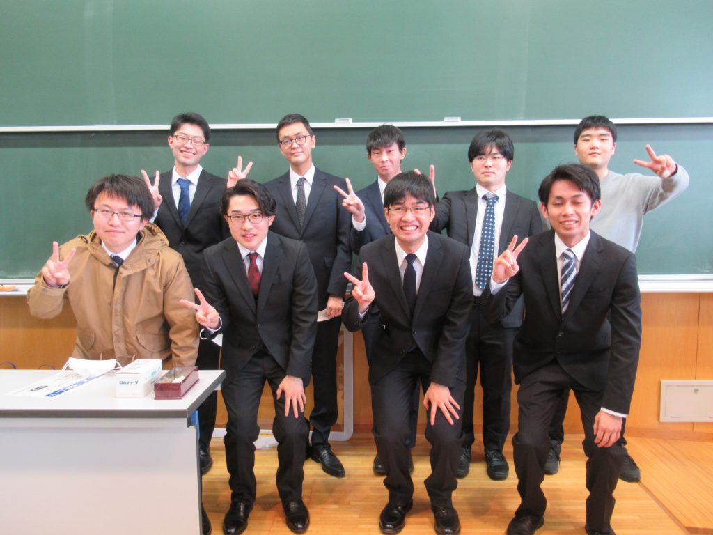 卒業式が行われました